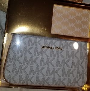 Michael Kors crossbody purse